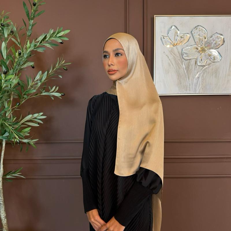 n.our Textured Satin Shawl