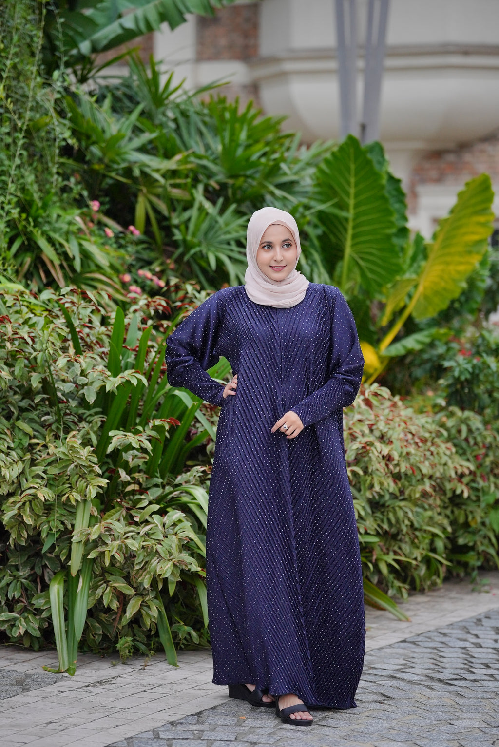 Zahra LUXE by n.our (Pleated Abaya)