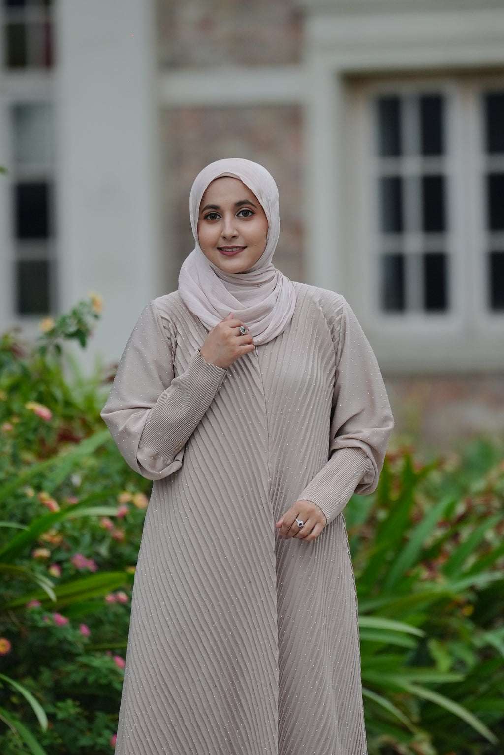 Zahra LUXE by n.our (Pleated Abaya)