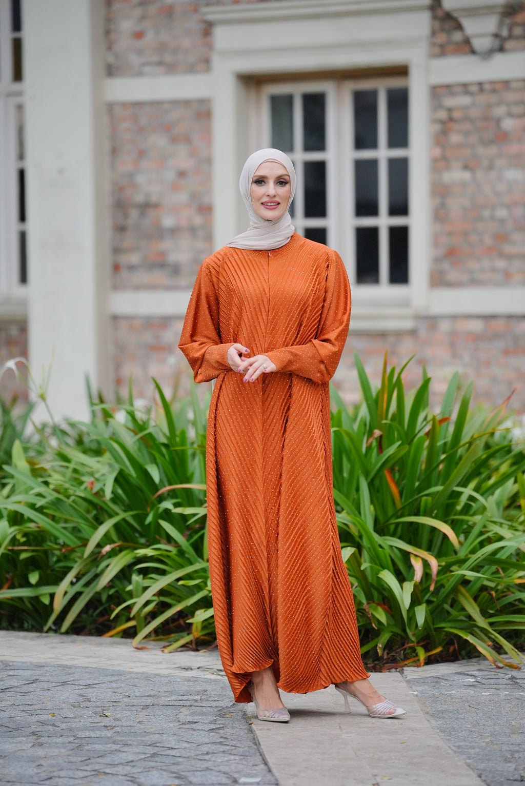 Zahra LUXE by n.our (Pleated Abaya)