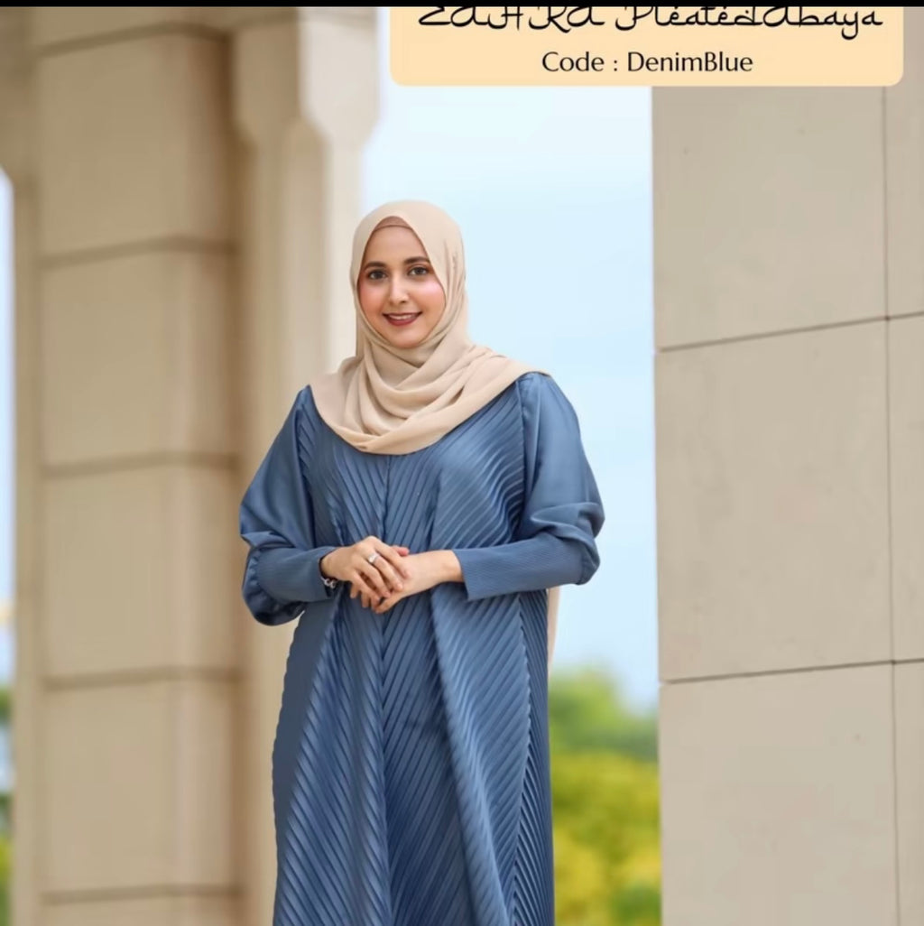 Zahra 2.0 Pleated Abaya by n.our