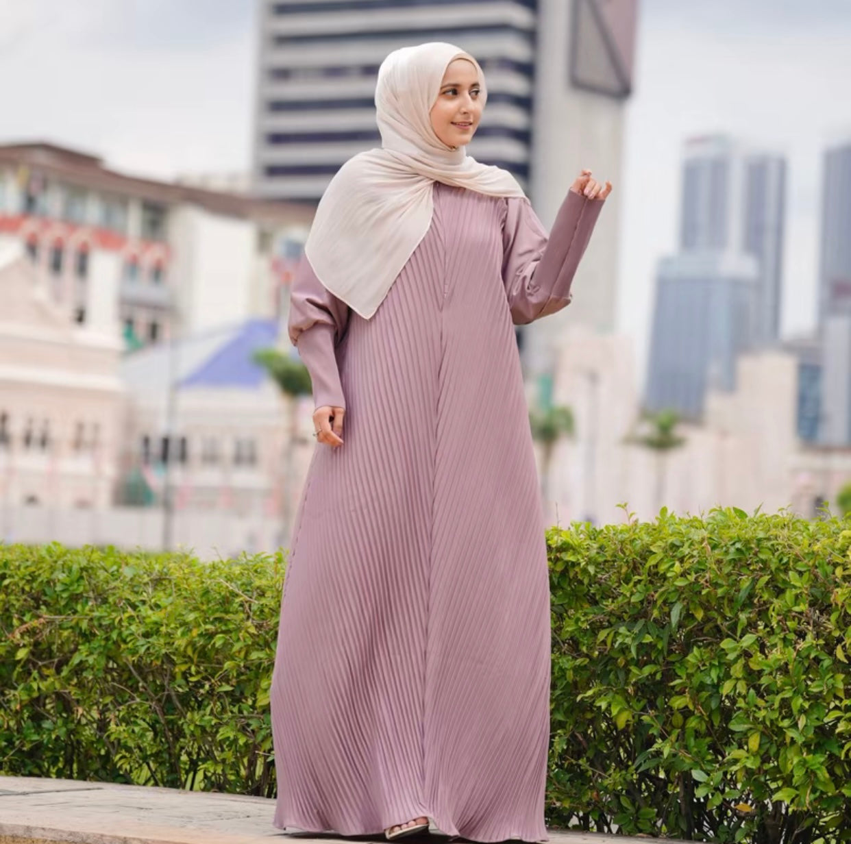 ZAHRA 2.0 Pleated Abaya