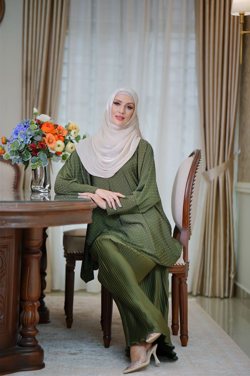 RHEA Kurung
