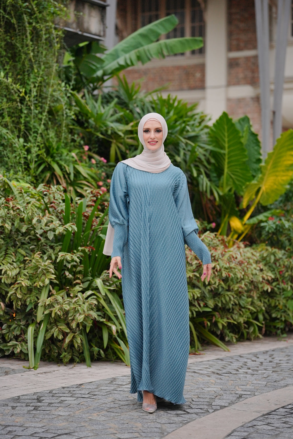 Zahra LUXE by n.our (Pleated Abaya)