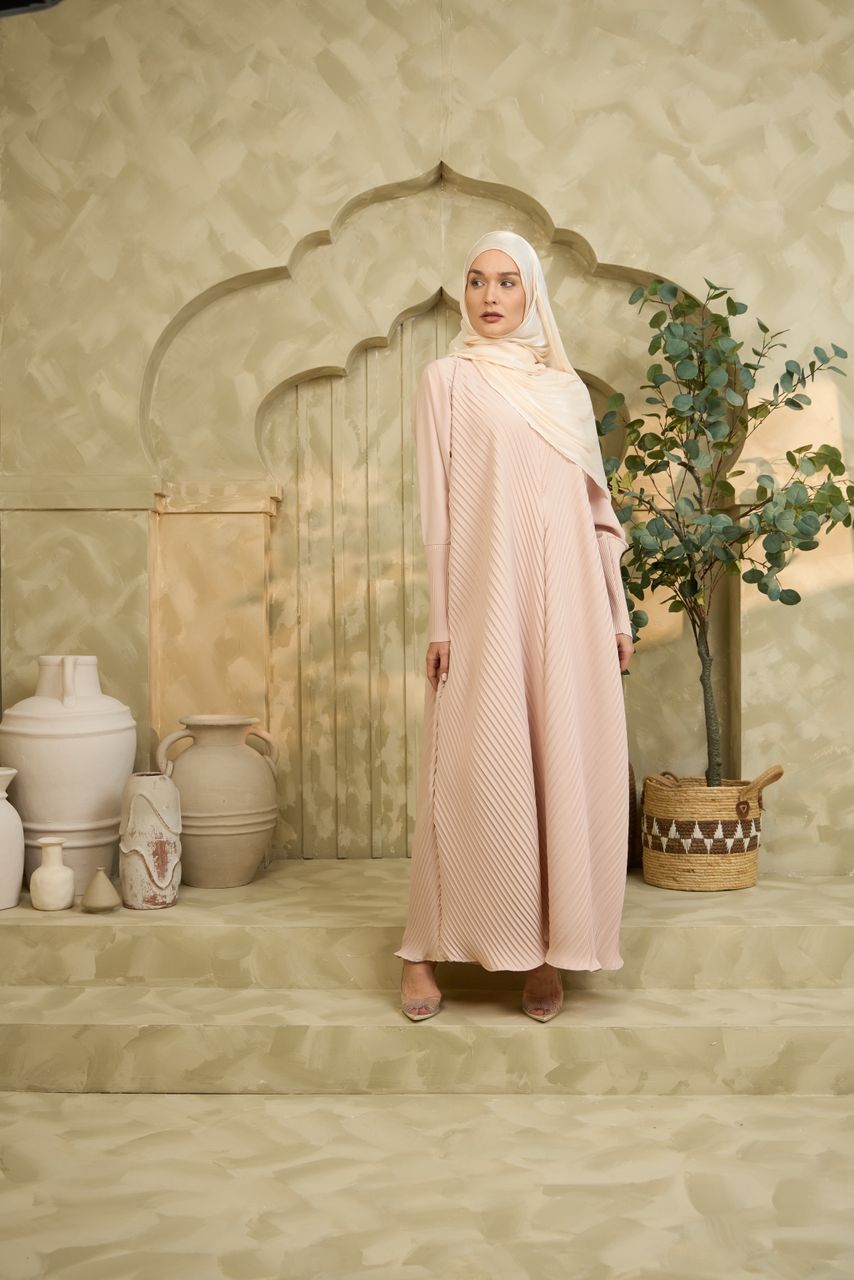 ZAHRA 1.0 Pleated Abaya