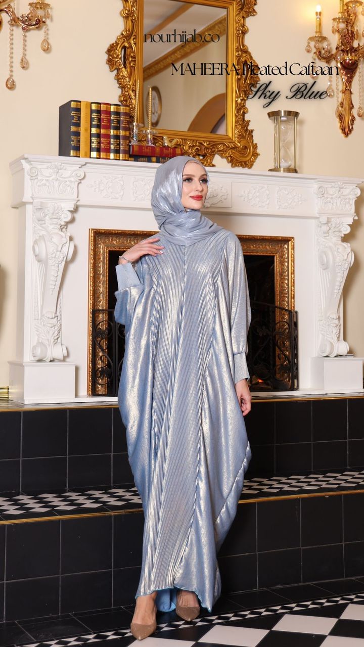 MAHEERA Pleated Caftaan